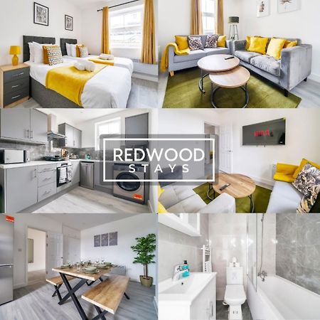 Brand New, 2 Bed 1 Bath, Modern Town Center Apartment, Free Wifi & Netflix By Redwood Stays 올더숏 외부 사진